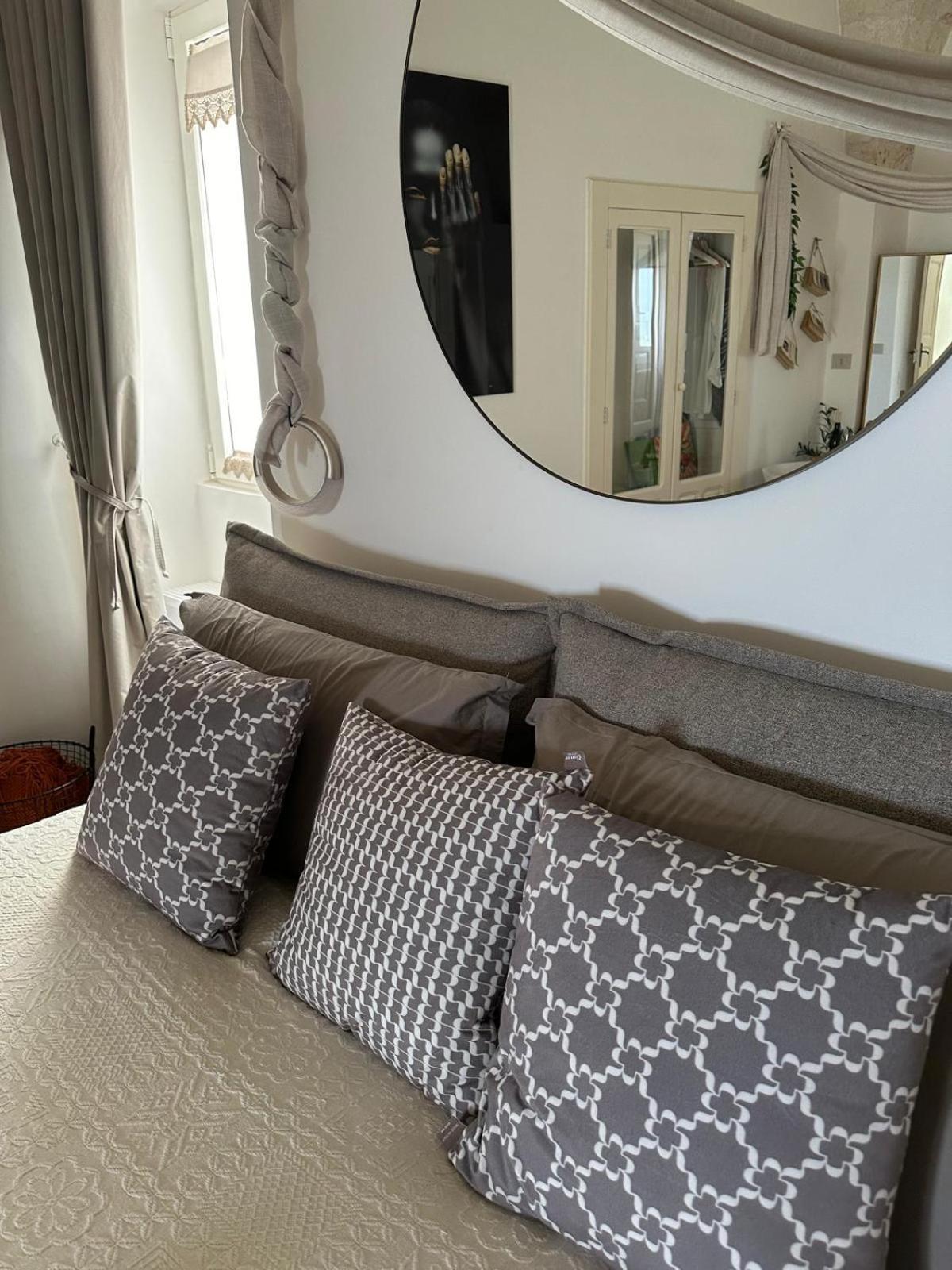 Suite Sami Charming Home Ostuni Exteriör bild