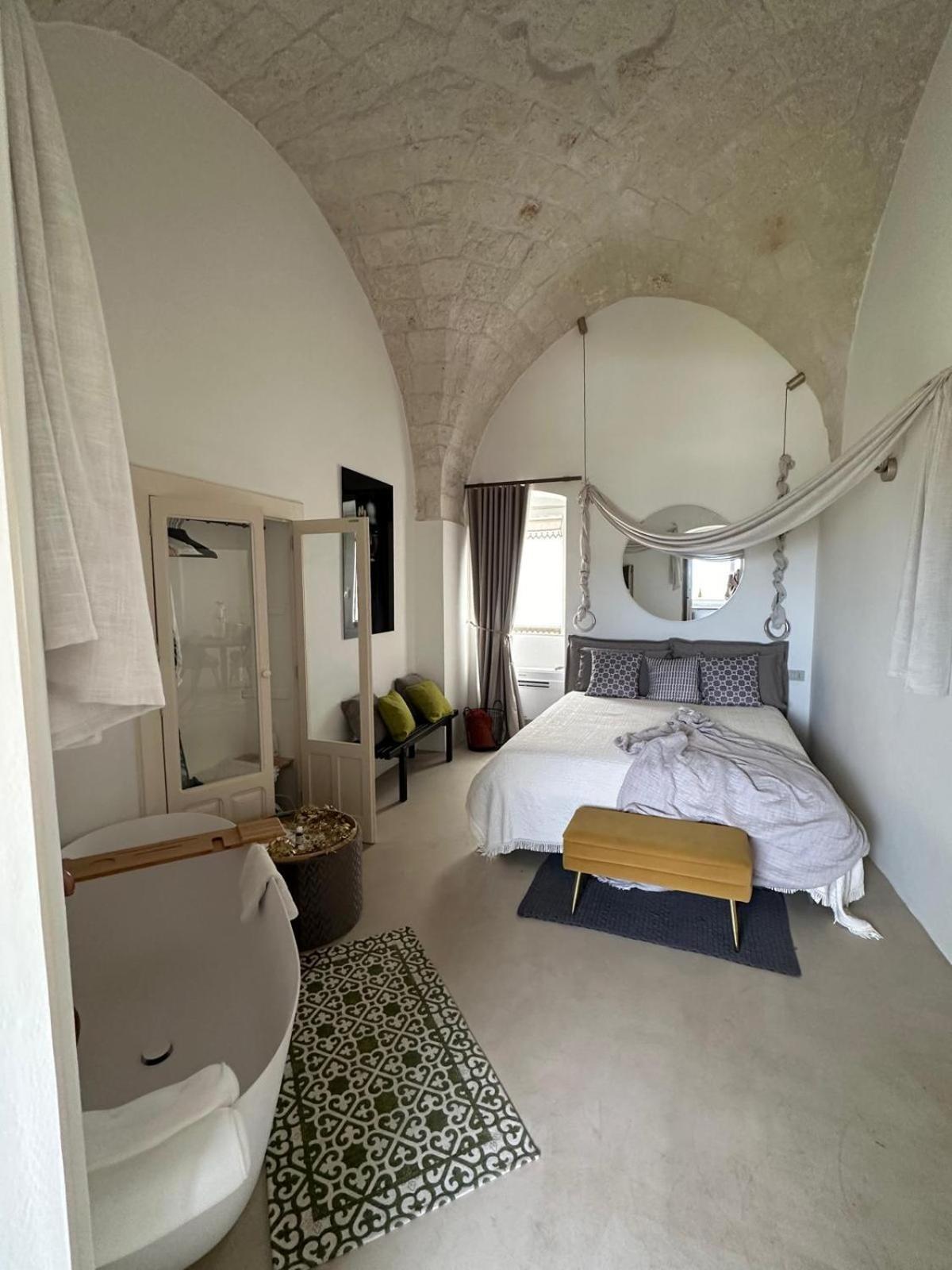 Suite Sami Charming Home Ostuni Exteriör bild